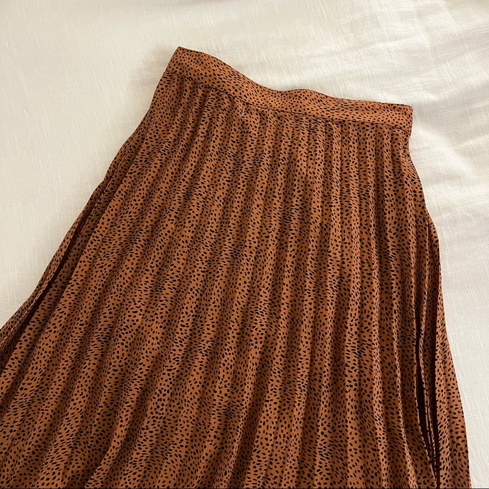 midi cheetah print skirt.
